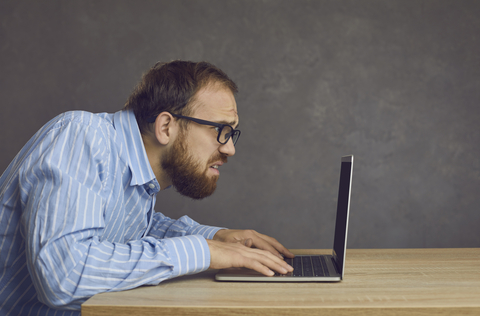 Hytale's First Hotfix Tackles Crash-Inducing Hairstyles and Buckets, Developers Reveal Future Update Strategies